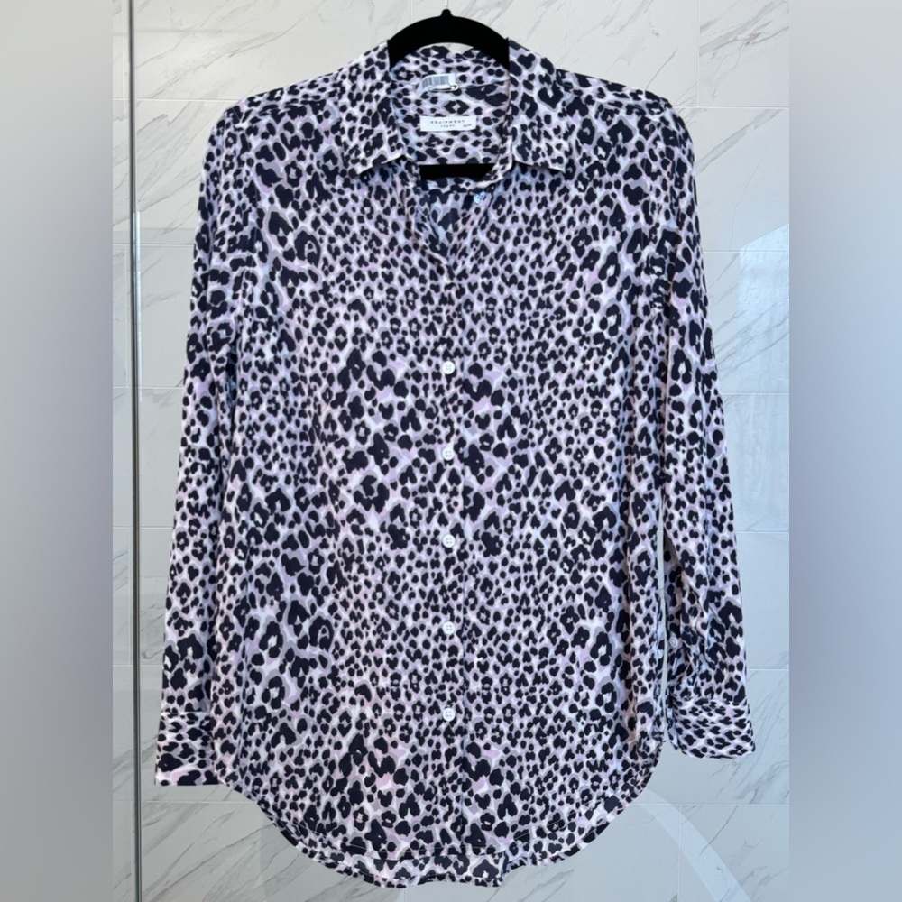 Equipment | Size XS/TP | EUC | button down long sleeve top 100% silk